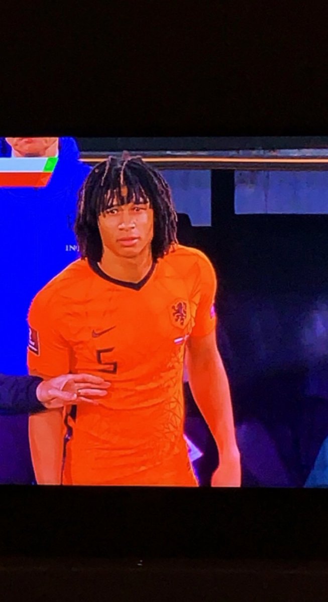 Petmen70's tweet photo. Nederland setter på Ruud Gullit for å sette spiker’n! https://t.co/ZUmMCbNWH5