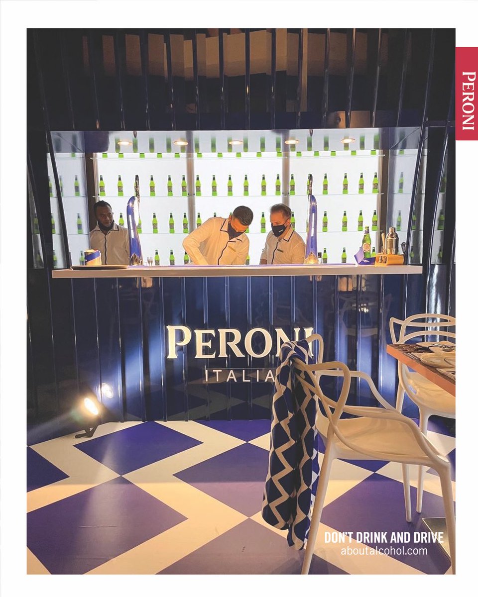 DianproVzla's tweet photo. Bienvenido a nuestro 1er bar insignia en la azotea más alta del mundo en Dubai #RexBar en el piso 39 de la torre @icdubaimarina. Si estás de visita en Dubai, ven a decir ciao y disfruta de una refrescante Peroni, en el resplandeciente atardecer del golfo Pérsico #peronivenezuela https://t.co/ClZmb1JLd6