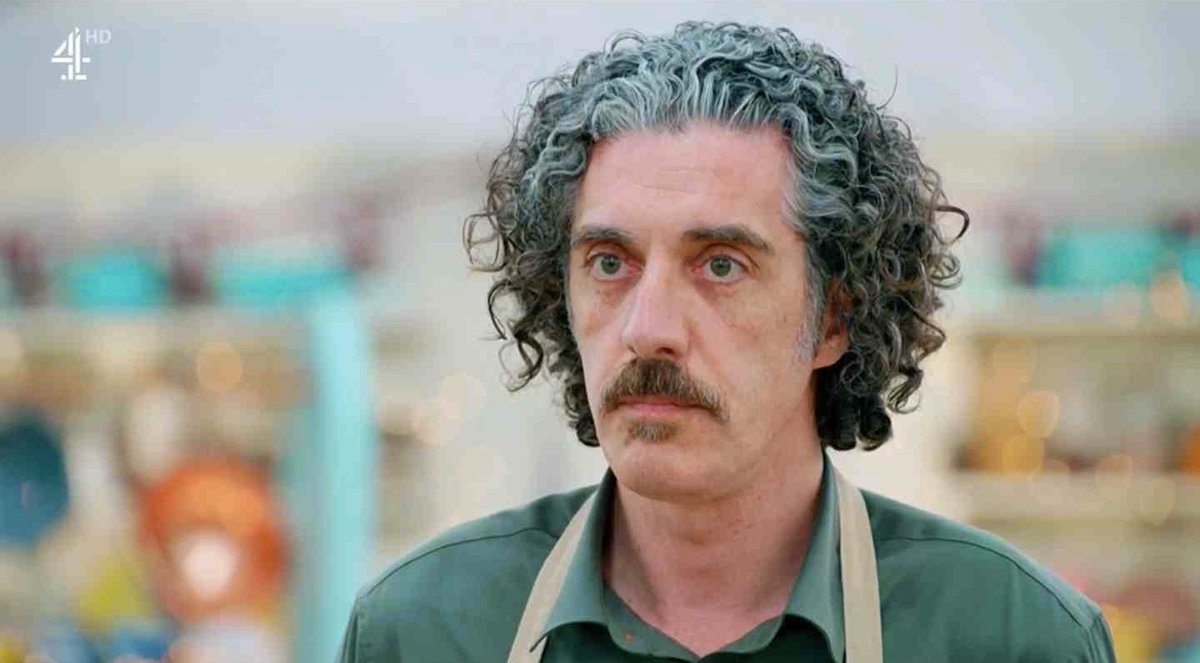 GeorgeWolves's tweet image. Giuseppe waving off Jurgen after he made a giant rice cake and got through #gbbo #jurgen