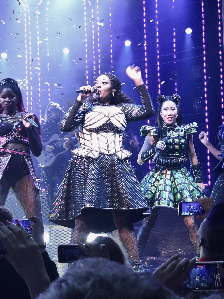 GHAgents's tweet photo. She’s officially crowned! 👑@Claudia_Kariuki opens in @sixthemusical 

#queendom  #heartofstone https://t.co/pBRuflSxMi