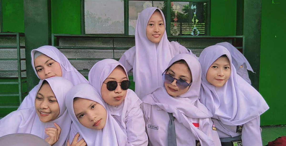 Viani_98's tweet photo. Esemka
Corona kloter 2 wkwk https://t.co/OFITFDzgF2