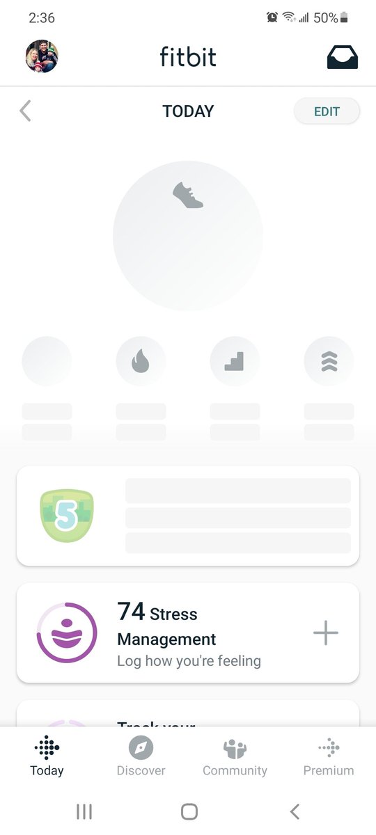 TracyAPark's tweet photo. @FitbitSupport since the downtime this morning this is all I see in my app. I can click on the sections to seen my stats but cant see them on the main screen. Restarted my phone and checked for updates. Any suggestions? https://t.co/SbaiMlb7Sj