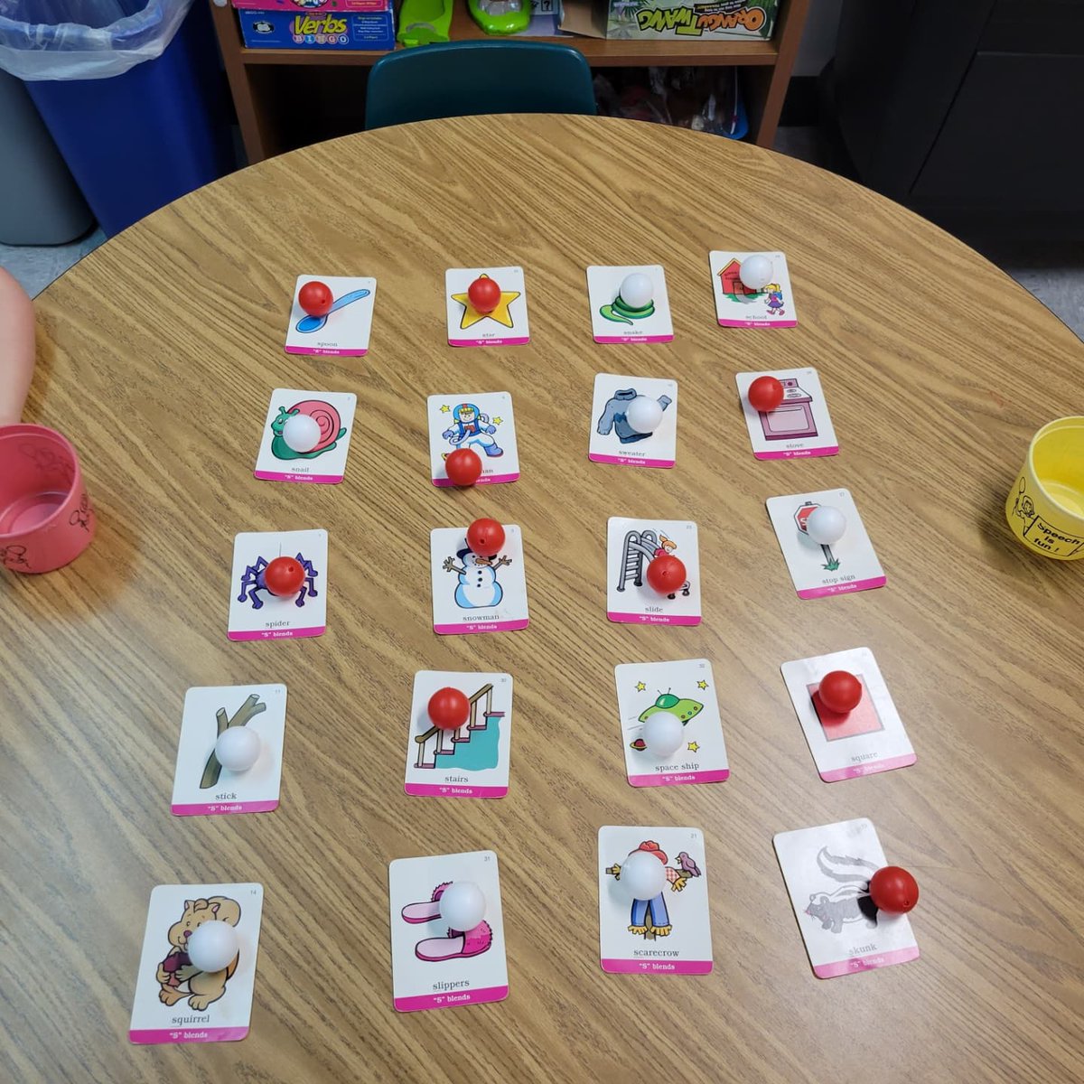 slpisme's tweet photo. This is how much Mrs. Nenni loves her students! #neverunderestimatetheimpactyouremaking #setthestagetoengage #workhazard #slpsaremagical https://t.co/YFUZ1yWG4j