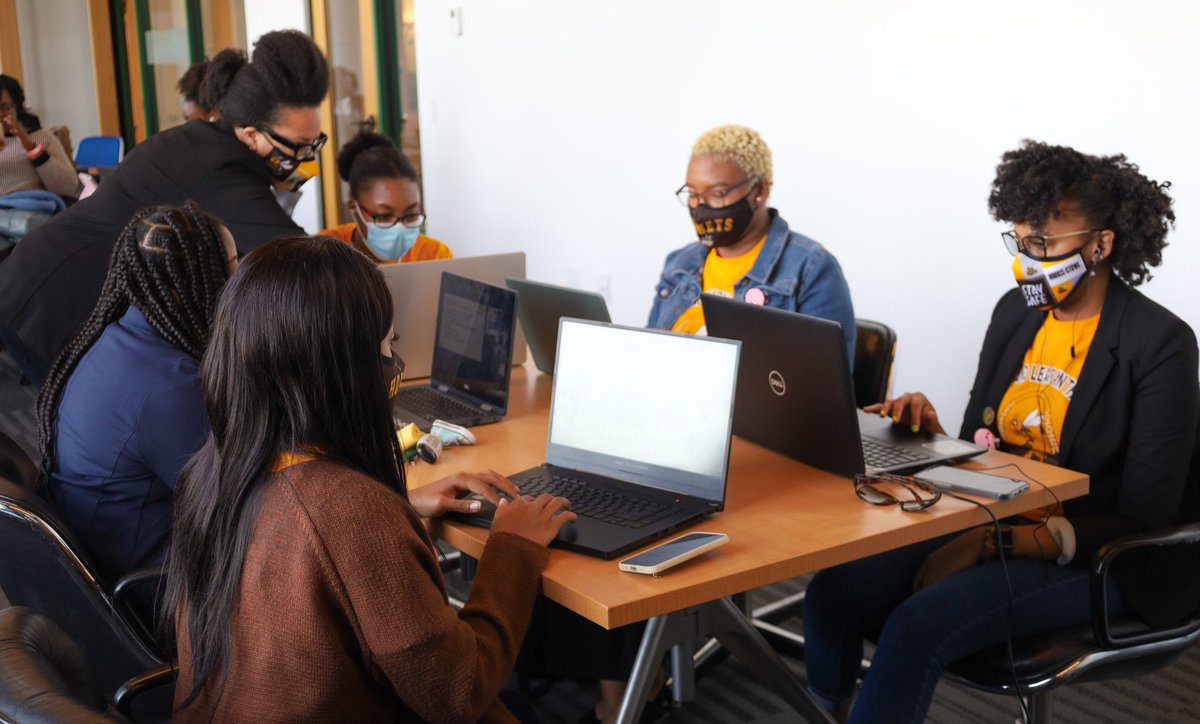 HarrisStowe's tweet photo. Congratulations and good luck to the HSSU teams competing in the NFTE/MAXAR innovation challenge at T-Rex today. 

Students designed projects using geospatial data to make communities inclusive, safe, sustainable, and resilient.

It’s a great day to be a Hornet 🐝

#HSSUismyHBCU https://t.co/gnwSywdQrW