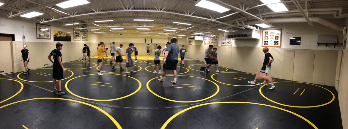 CoachBjustrom's tweet photo. Coach @MarkKlaus2 and the E-hawks @ehawkathletics are hitting the ground running! It’s going to be a fun year! #ehawkpride https://t.co/PzAe0dSDK6