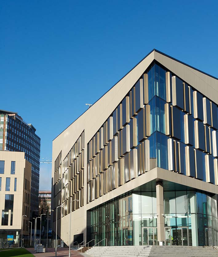 StudyinBritain's tweet photo. @UniStrathclyde se estableció hace más de 200 años en la ciudad de Glasgow, obteniendo un múltiples reconocimientos, entre ellos ser la Universidad Escocesa del año 2020. ¡Contáctanos para postular tu posgrado en UK con nuestra asesoría gratuita!https://t.co/um9Spd1xqN https://t.co/9C4z7sTLEW