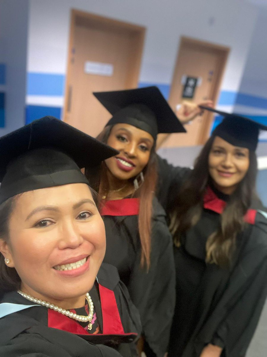 Nadtweets_93's tweet photo. CLASS OF 2021 👩🏾‍🎓🎓

We did it!! 🙌🏾 👏🏾
#derbygrad https://t.co/7PbcXN73WL