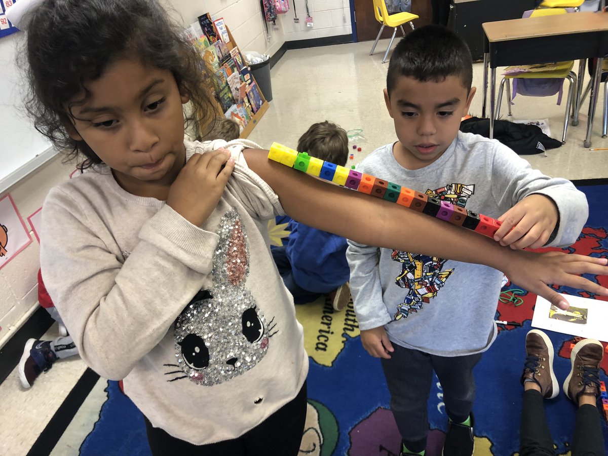 SandfordKaela's tweet photo. Measure Me! Using cubes to measure our math partners! @HighPointFCS #IgnitingEveryFlame https://t.co/UukASIjUTk