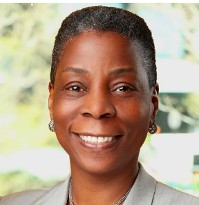 It’s #NationalEntrepreneursDay, the perfect opportunity to share some inspiring stories of first #firstgeneration college graduates who went on to succeed in their fields, including Ursula Burns, the first black female CEO of a Fortune 500 company.
bit.ly/fgrolemodels