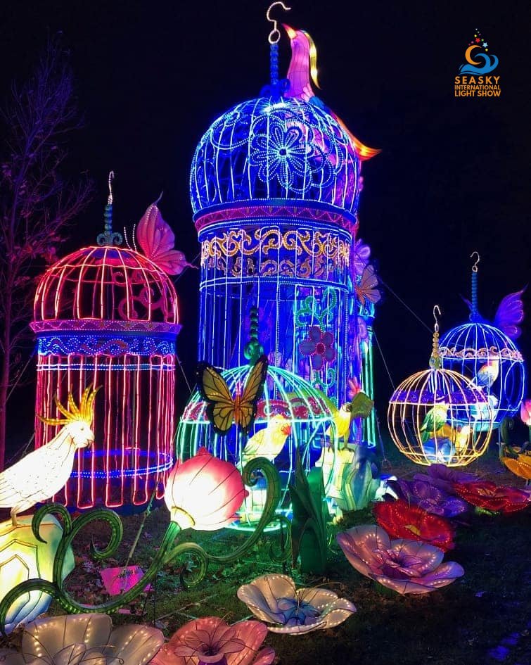 lightshow_NF's tweet photo. 2 more days until the magic begins!! Our lights and lanterns have travelled the world, and ready to light up the Niagara Falls sky 🏮 ✨ 

Don't forget to use the code EARLYBIRD15 to get 15% off!

https://t.co/97mlUmi4GK

#LightShowNiagara

@niagarabuzzca

#ExploreNiagara https://t.co/Rx60DkaC1D