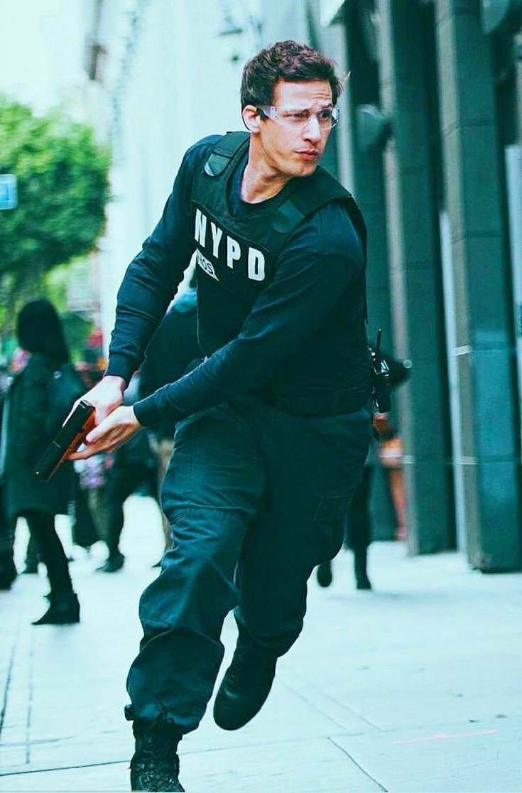 larryglitter28's tweet photo. Jake Peralta nas trends simplesmente por ser perfeito https://t.co/OsNtmYGQjc