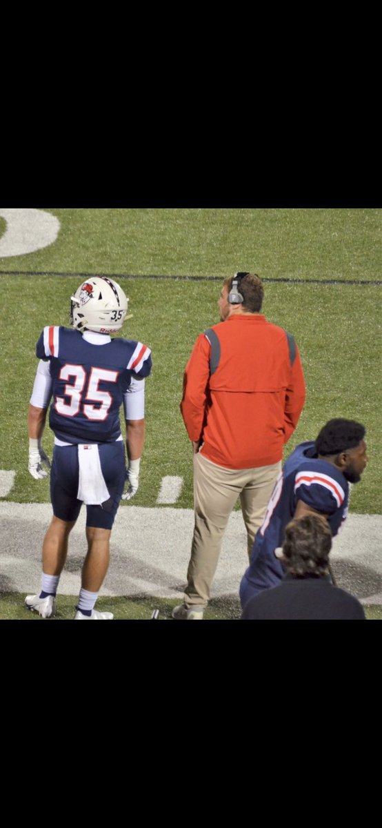 TuckBrown5's tweet photo. I’d like to take this opportunity to thank UC Football for 4 years of learning more about life than I ever could without these experiences. I’ve also met some special guys who have become more like brothers to me than just friends. Thanks to the coaches and the UC family!! https://t.co/lNweODmnYr