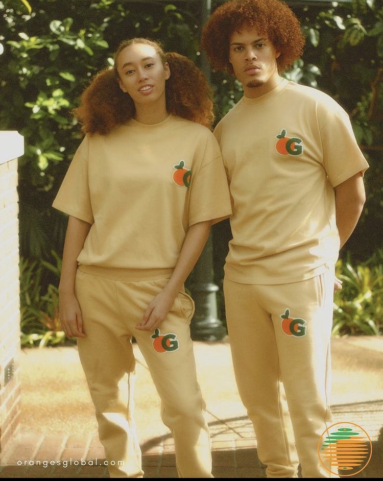 Finished my 8 hour senior OSCE! Praise the Lord. 

It’s been a min since I put my modeling work on Twitter. Now that I finally have time to myself that is 

I’m wearing my fellow Meharrian clothing line Orange Global 🍊
#meharrymade