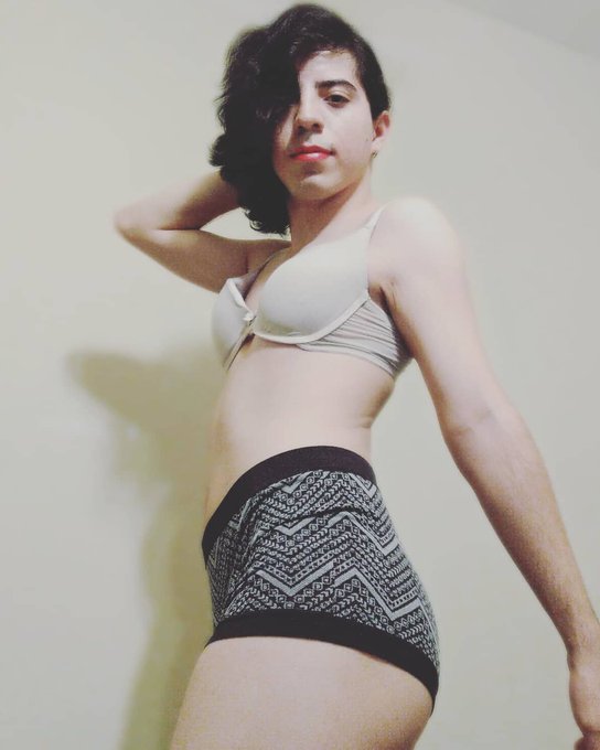 1 pic. How do I look without a wig?? #femboy #feminization #sissy #crossdresser #sissylove #trap #trans