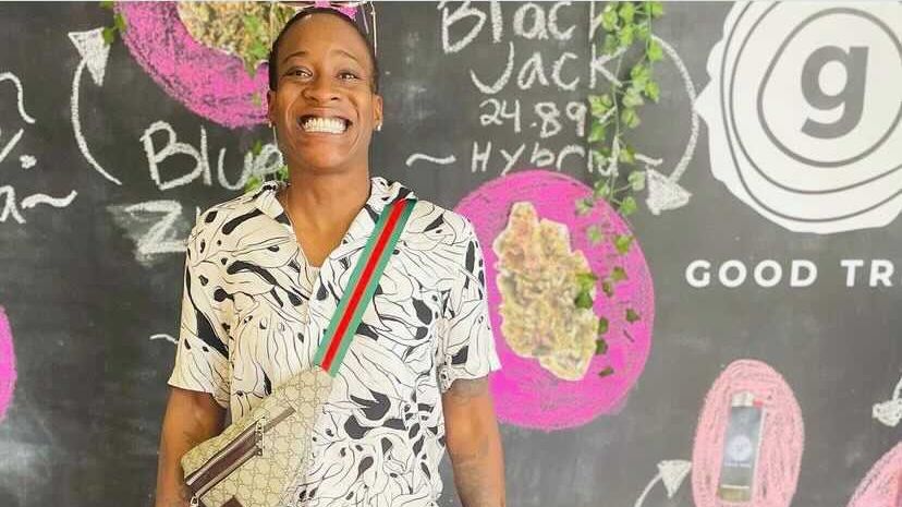 Good Tree Tuesdays will have you smiling like this ✈️ 

📸  @kingtvvv