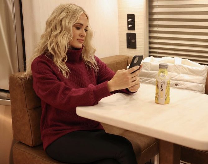 ErinLBarton's tweet photo. Voting Ends Tomorrow!!!!!!!!!!!!
Vote for #CarrieUnderwood for #TheCountryArtist at the #PCAs on https://t.co/2EN274sqTH!

Don’t Forget to RT to Support @carrieunderwood!!!!!!!!!!! https://t.co/AKtJO8aFiy