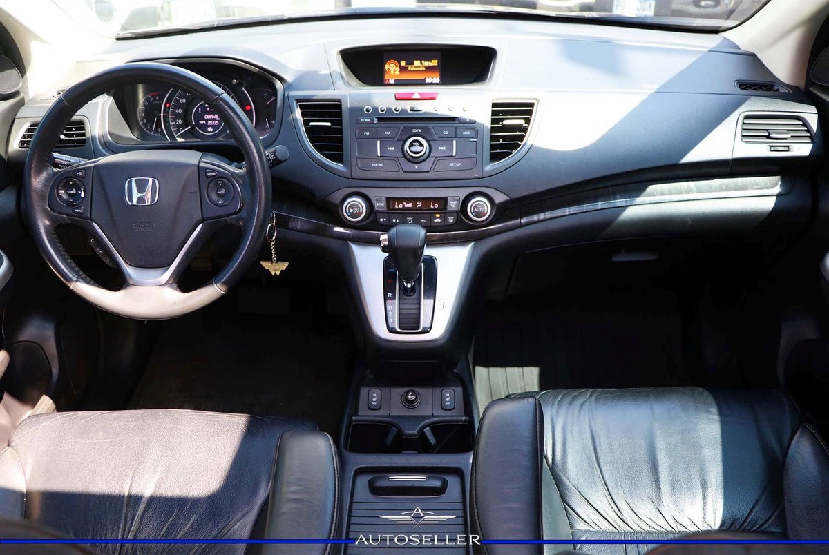 AUTOSELLER2's tweet photo. #HONDA #CRV 2014
✅De agencia
⚙️#Motor 2.4 V-Tech
🏁#Automática
▶️Butacas Climatizadas
✅#4x4
✅ Aros R/17
Precio:Q.114,995
📲#WhatsApp:5203-8291
#carrosenventaguatemala #autos #carros #AHORA24H #traficogt #ATENCION #parati #FelizMartesATodos #predio #seminuevo #autoseller https://t.co/pe3OoCtM4X