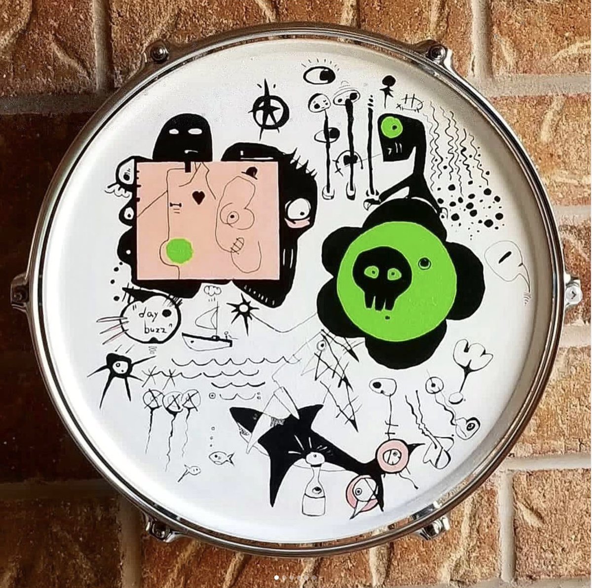 BigDawgWoof1's tweet photo. I am pulling out something from the archive 2016, @Jokiargu02... haven't had time. Painted for a friend a while back. #NFT #NFTartists #NFTs #NFTCommunity #art #drums #drumming #artist #abstart #illustration #drawing @yadudesup @NftPeperoncino @EVNFT https://t.co/nJydGCk7kU