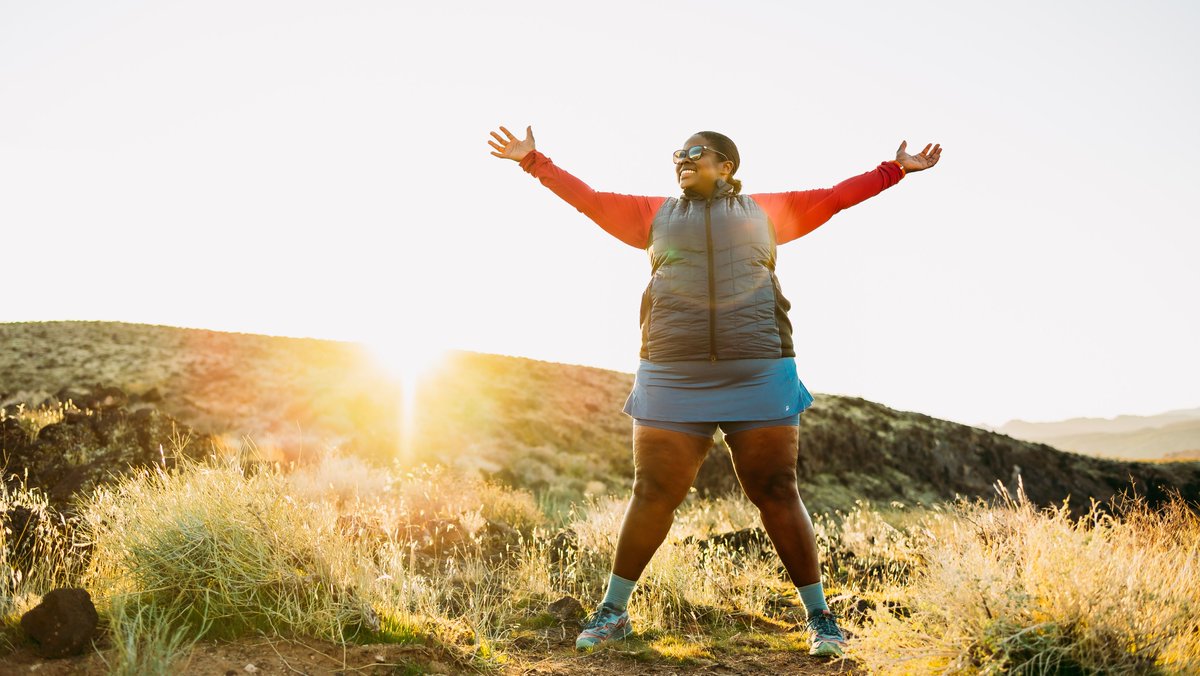 HydroFlask's tweet photo. Tomorrow we celebrate #NationalTrailsDay by encouraging you to #TakeAHike!
Whatโs it take to get ready for an adventure? Itโs not that tough. Let @TheMirnavator show you how to prep like a pro in our #HowWeGo Trailblazing episode.
Know before you go >> https://t.co/YX4MoG8Qrk https://t.co/POSSyw3rNS
