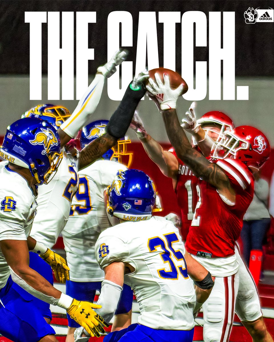South Dakota Football tweet media