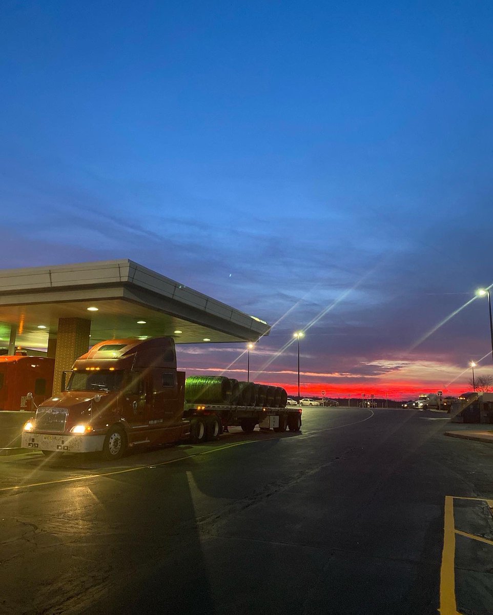 Calvin (@millenalmullet) on Twitter photo 