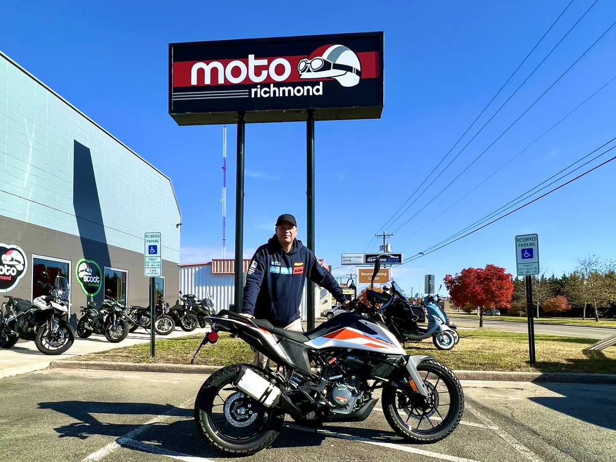 Somebody got a new ride today.  As always <a href="/MotoRichmond/">Moto Richmond</a> was stellar.  Amazing service and the team took great care of me during my purchase of this <a href="/KTMUSA/">KTM North America</a> 390 Adventure.  💙