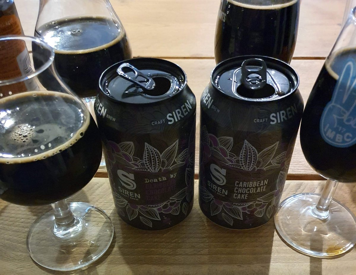 danmayer77's tweet photo. The 2019 vs 2020 @SirenCraftBrew #SirenCCC side by side challenge now draws to a conclusion with a duel to the... death by caribbean chocolate cake! This is CCC dialled up to 11. Both have aged well but I'm just giving this one to 2019. Death by returns for 2021 later this weekπ https://t.co/6q6curMGfy