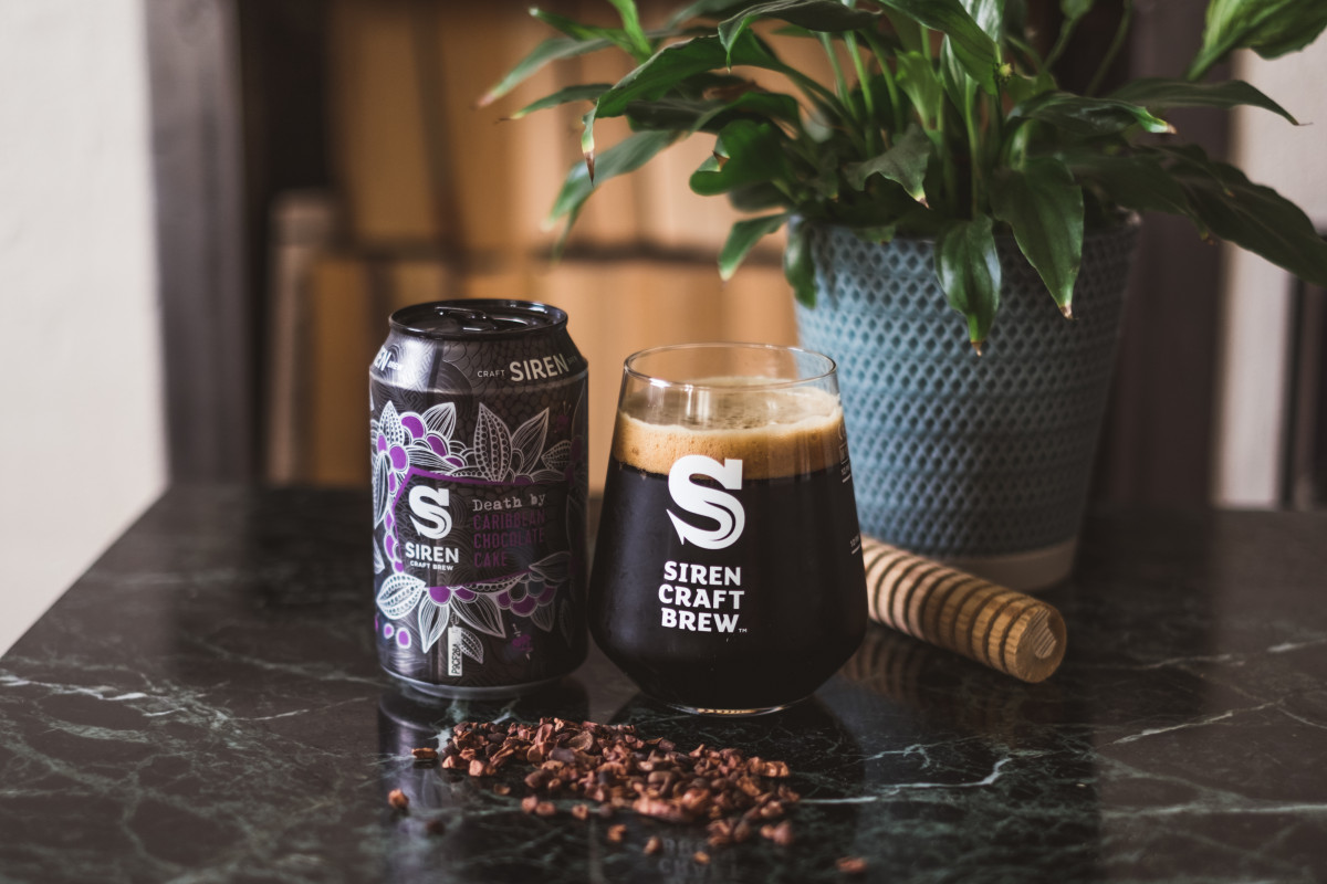 danmayer77's tweet photo. The 2019 vs 2020 @SirenCraftBrew #SirenCCC side by side challenge now draws to a conclusion with a duel to the... death by caribbean chocolate cake! This is CCC dialled up to 11. Both have aged well but I'm just giving this one to 2019. Death by returns for 2021 later this weekπ https://t.co/6q6curMGfy