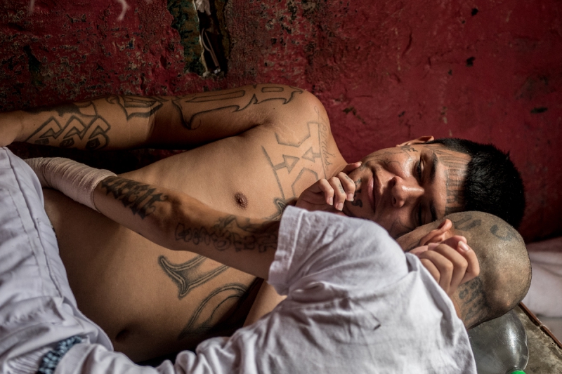 potipotimag's tweet photo. També hem posat a prova les nostres capacitats sensorials i auditives amb la sessió de curts internacionals: COSSOS ESTRANYS.

Ens quedem amb el psicodèlic #ANXIOUSBODY de @yoriko i l'homosexualitat a les presons d'El Salvador a #IMPERDONABLE de @marlenvinayo

#alternativafest https://t.co/4vgiZaih3y