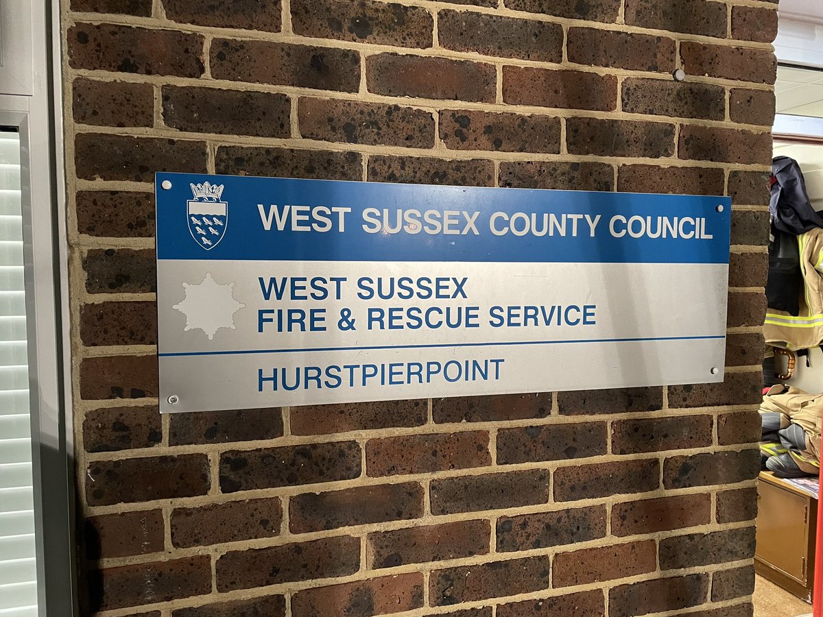James Crockett (@crocks01) on Twitter photo The new “Farynor Ops Risk Inspection”training session delivered to <a href="/WSFRS60/">Hurstpierpoint Fire & Rescue</a> this evening, and finishing the drill night off with a few ladder drills. #alwayslearning The new “Farynor Ops Risk Inspection”training session delivered to <a href="/WSFRS60/">Hurstpierpoint Fire & Rescue</a> this evening, and finishing the drill night off with a few ladder drills. #alwayslearning