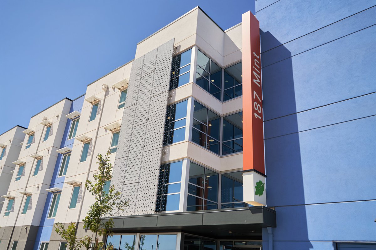 Still have some questions in mind but missed out on our previous housing info sessions? No worries! Join our virtual info session tonight at 7-8 p.m. 

Sign up now at bit.ly/DavisSecondYea…