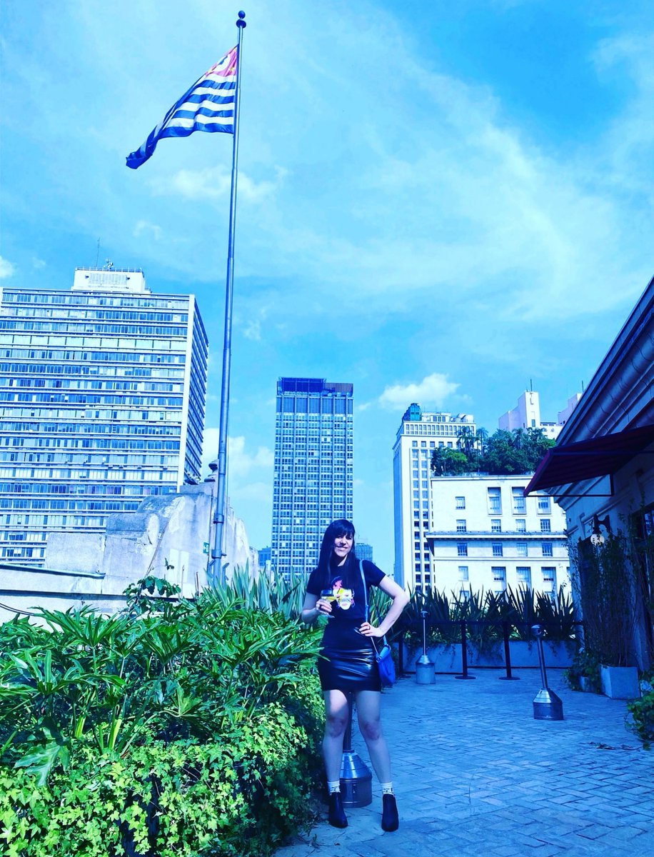 marinadebrot's tweet photo. Centro de São Paulo >>>>>>
#splovers #centrodesãopaulo #shoppinglight #rooftop
https://t.co/WV5xbxjKiQ https://t.co/9lqbbkAfSb