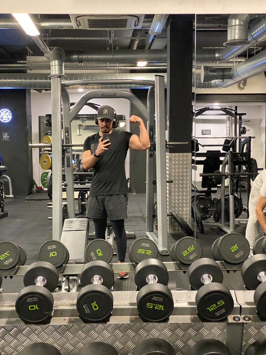 Al gym se va a tomarse fotos ok?