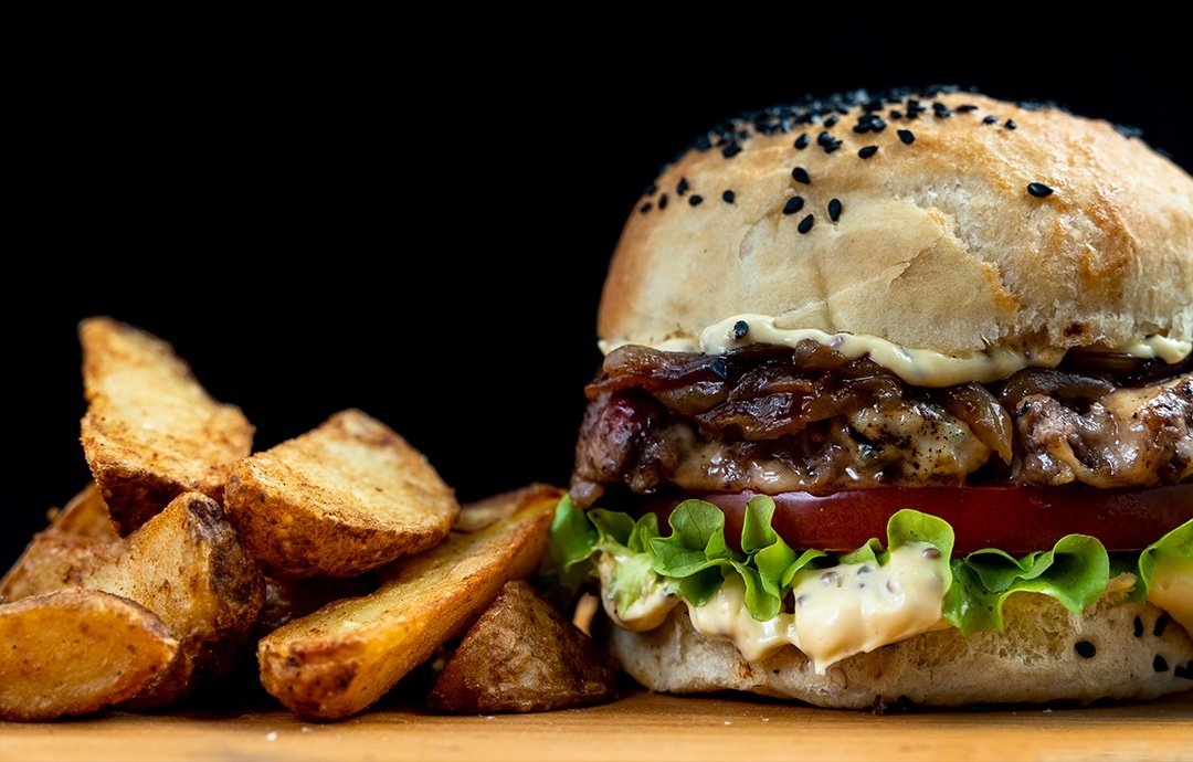 glamburgeruy's tweet photo. ¡Tremendas hamburguesas! 🍔🤯
Pedilas todos los días en la parrilla @pelliceruy del @MercadoMAM! https://t.co/VuVXCWuDPl
