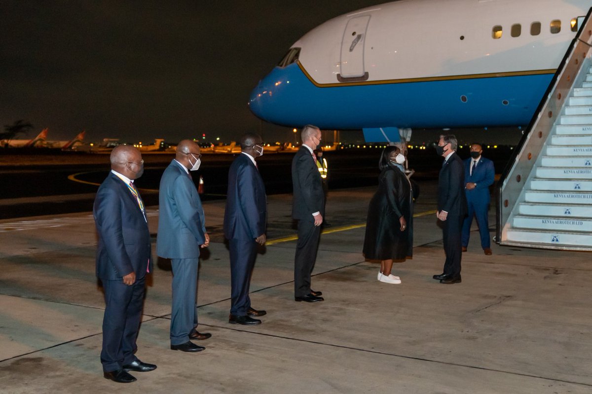 SecBlinken's tweet photo. Vipi WaKenya! Glad to be in Kenya, a nation with which we have a deep and long-standing friendship. Looking forward to meeting with government officials and civil society to discuss our shared interests and affirm our strategic partnership. https://t.co/g09ovojXag
