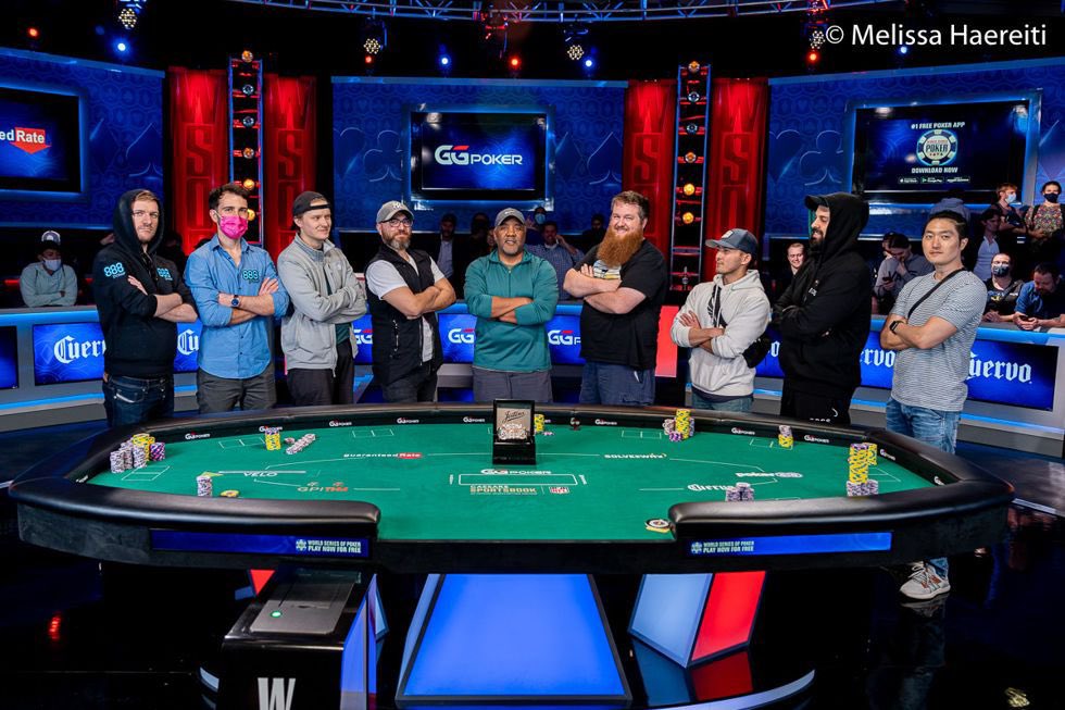 floptimalpoker's tweet image. Best of luck to the @WSOP 2021 Main Event November 9!

Battle begins with the final table at 4pm PT. Updates via @PokerNews and @PokerGO!

📷: @timeweavers 

Updates: pokernews.com/tours/wsop/202…