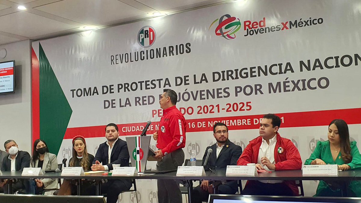 PRIVeracruz_'s tweet photo. 📌 #Comunicado 📰

México y Veracruz necesitan de mujeres y hombres jóvenes con formación política, que afronten el debate: @Marlon_RamirezM

🔗 Información completa:
https://t.co/meO3wEibEF https://t.co/4QqfWrz6xH