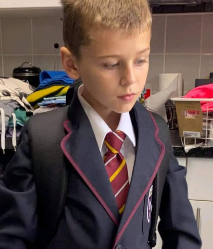 annlane36's tweet photo. #Missing  #Southockendon #Essex 
Has anyone seen Jacob Wright. Still in school uniform. 11 years old. He hasn’t returned home after school detention at 4.30pm today. Police been informed, parents &amp; family are out searching the streets https://t.co/e9NX3mW9Ja