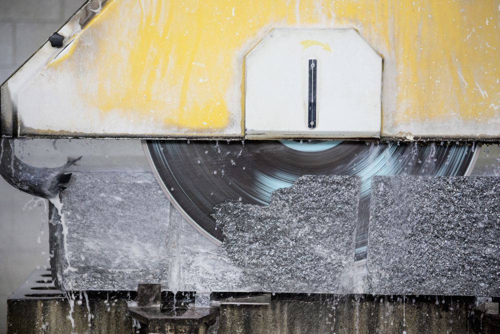 NSCAFoundation's tweet photo. A new model Code of Practice to help duty holders manage the risks of respirable crystalline silica from engineered stone in the workplace has been released by @safe_work_aus. Read more: https://t.co/8AEfxiY5vB
#workhealthsafety #crystallinesilica #respiratoryhealth https://t.co/84fEi0yBll