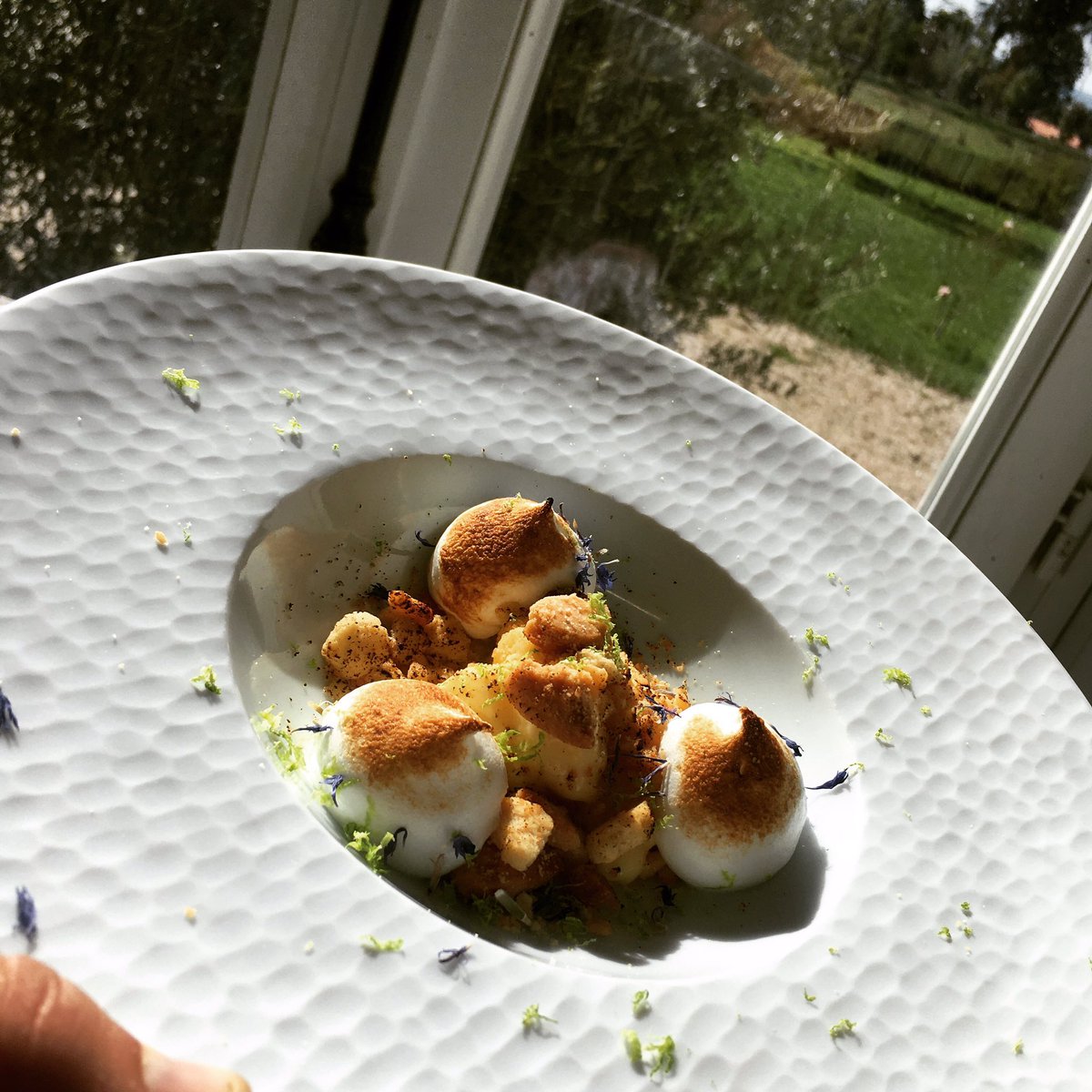 Free_gout's tweet photo. #restaurant #chateau #bonheur #Food #recrutement #restauration https://t.co/EpJkmgbRf2