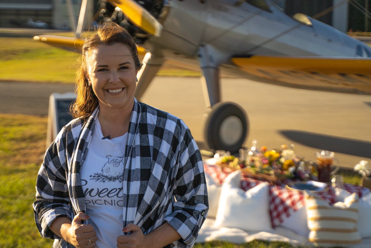 NorthCarolinian's tweet photo. As a part of our Christmas parade with @ShopLocRaleigh we are showcasing small businesses in our community.

This week stopped by to speak with @SweetTPicnics, who offer a rather unique dining experience: https://t.co/QRsIEz9v6p https://t.co/bsf4IZPmwN