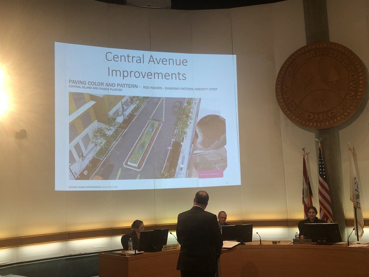 rickmccrabb's tweet photo. Scott Tadych talks about Middletown’s central Avenue improvements. Cost will be $6.6 million with $4.1 million coming from grants. Construction starts March 2022 and ends December 2022. @journalnews @CityMiddletown https://t.co/C7X8nHzKXl