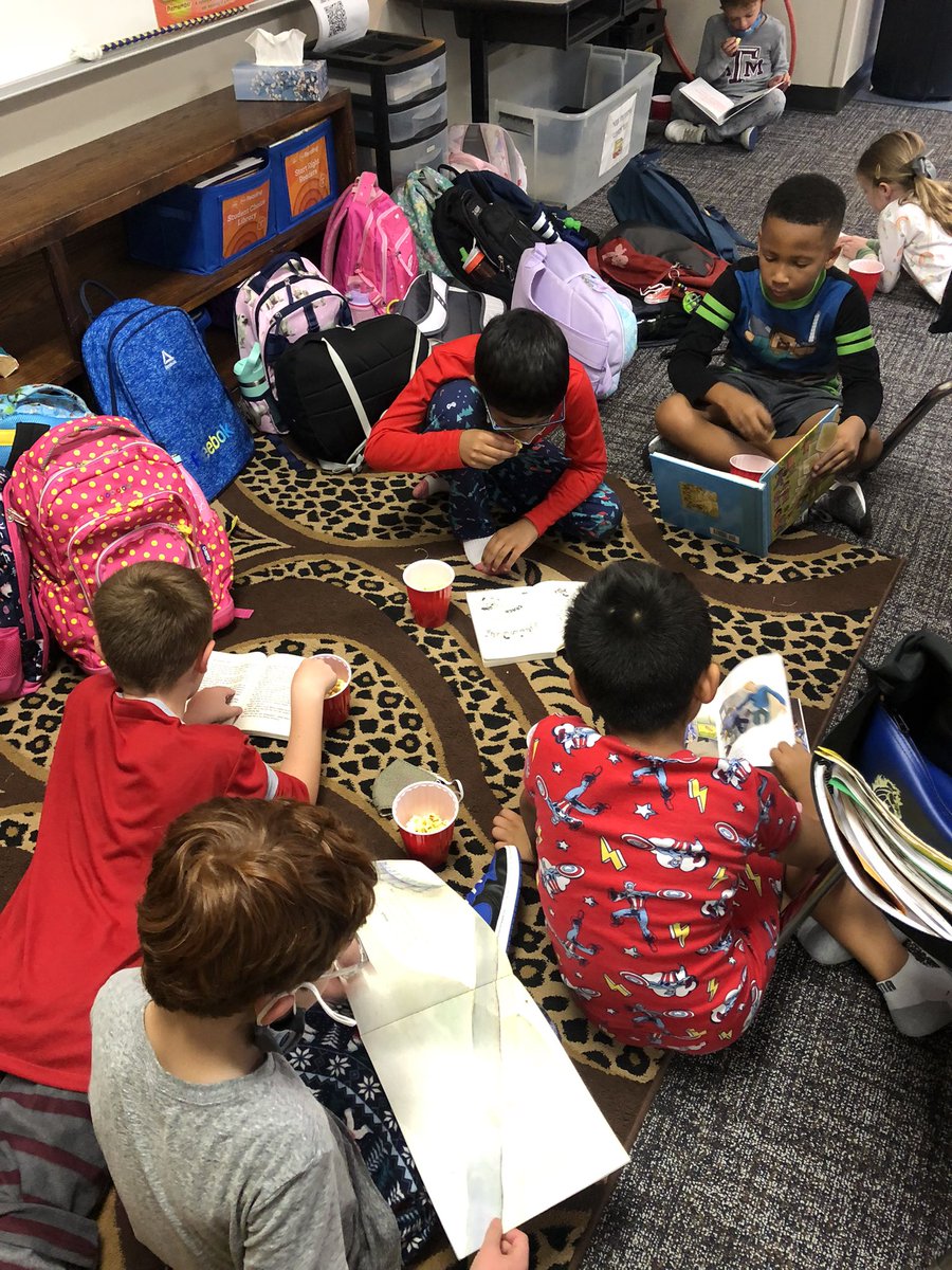 mrssmith2nd's tweet photo. Books, pjs, and popcorn! 📚🍿#bookfairweek #bbengaged https://t.co/X5pn4EG4Bx