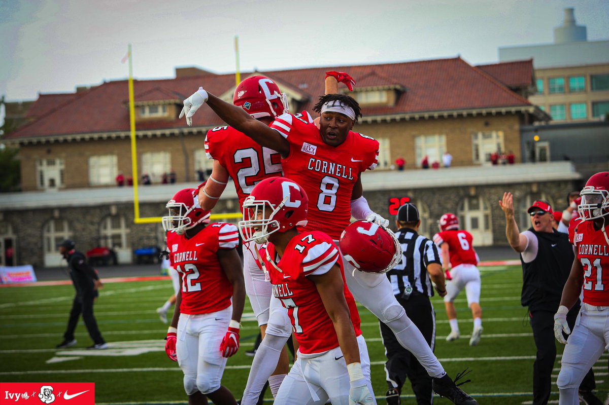 Beyond honored and blessed to have received an offer from Cornell University🔴⚪️ <a href="/CoachPeff/">Alex Peffley</a> <a href="/PCC_FOOTBALL/">Central Catholic Football</a> <a href="/flem021/">dave fleming</a>