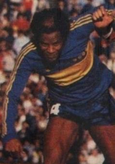 TopJrs's tweet photo. ⚽25 jugadores 🇧🇷 vistieron la camiseta de #Boca; solo 6 jugaron #Mundiales
1⃣ #Silveyra🔹29 PJ🔹1934-38
2⃣ #DomingosDaGuia🔹56🔹1938
3⃣ #Maurinho🔹10🔹1954
4⃣ #Orlando🔹120🔹1958-66
5⃣ #DinoSani🔹14🔹1958
6⃣ #RodriguesNeto🔹11🔹1978
(hilo) https://t.co/1x0oYVdXFN