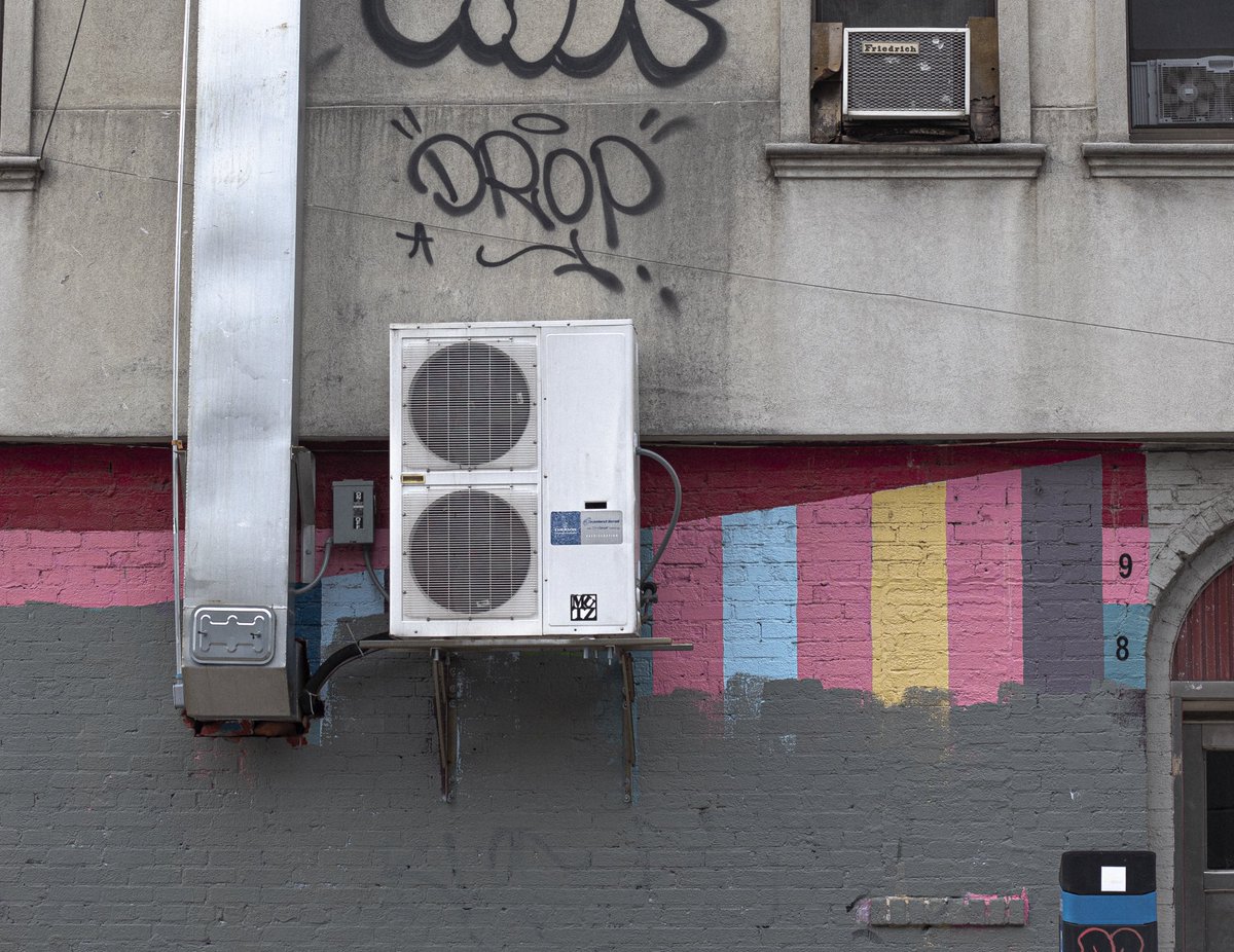 matt_mesibov's tweet photo. I miss Brooklyn every day 🥯
#streetphotography #art #photography #PhotoOfTheDay #seshgremlin #lightingdesign #NewYork #urbanphotography #Brooklyn https://t.co/dDOBUsioL1
