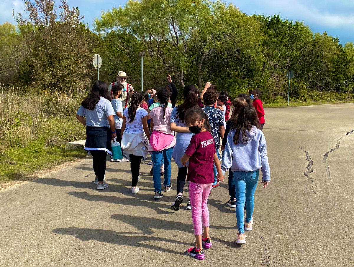 LeeAnna_2013's tweet image. 5th grade field trip fun! 🎉☀️

My kiddos did awesome with their peer buddies exploring at Government Canyon! 😎 #LifeInALE #Inclusion 

@NISDRabaES