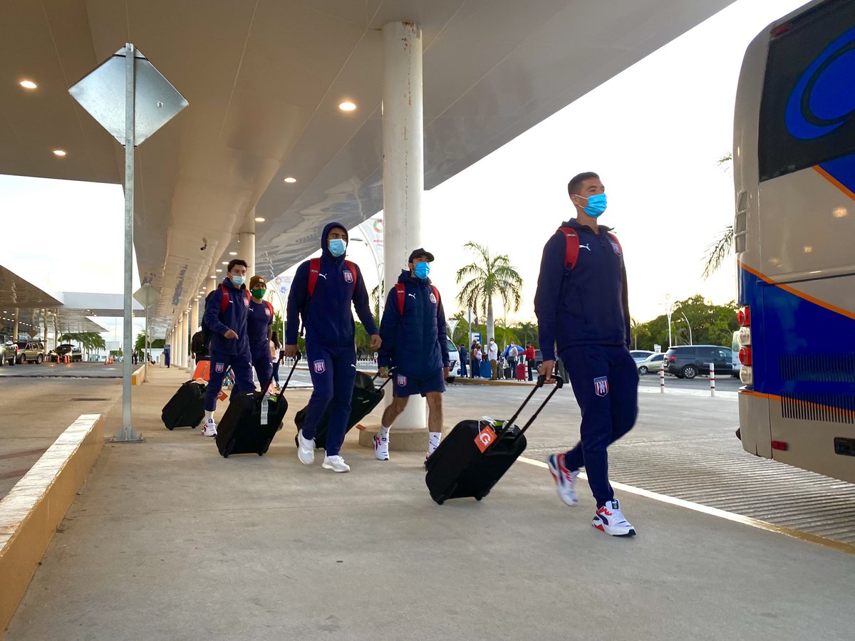 TapatioCD's tweet photo. Las 📸 de nuestra llegada a Mérida.

¡Por los 3 puntos! 💪🔥

#SíSeñor 🔴⚪️ https://t.co/VoZIMaieyU