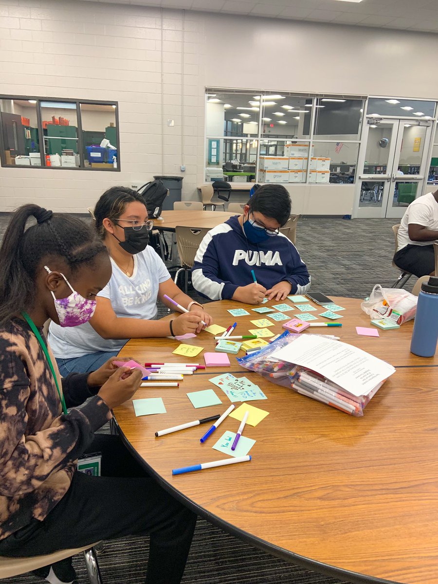 RamStuCo's tweet photo. Another meeting down and more amazing projects done! Thank you to all our members who attentively attend meetings and who work so hard to make our school a better place! 💚 Student council has many things planned so keep an eye out rams! #RPND #MaydeForThis @MCHS_Rams https://t.co/L4hRtLFsB5