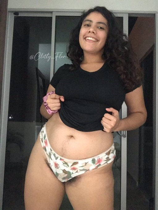 Your nights are better with me, ✨🌙 Subscribe to my pages and have a lovely night ❤️ https://t.co/fmL<a href="/tag/mvsales"class="tags"><span>#mvsales</span></a>